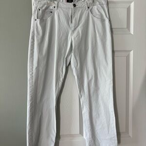 UNTUCKit Men's Stone Color Relaxed Jeans